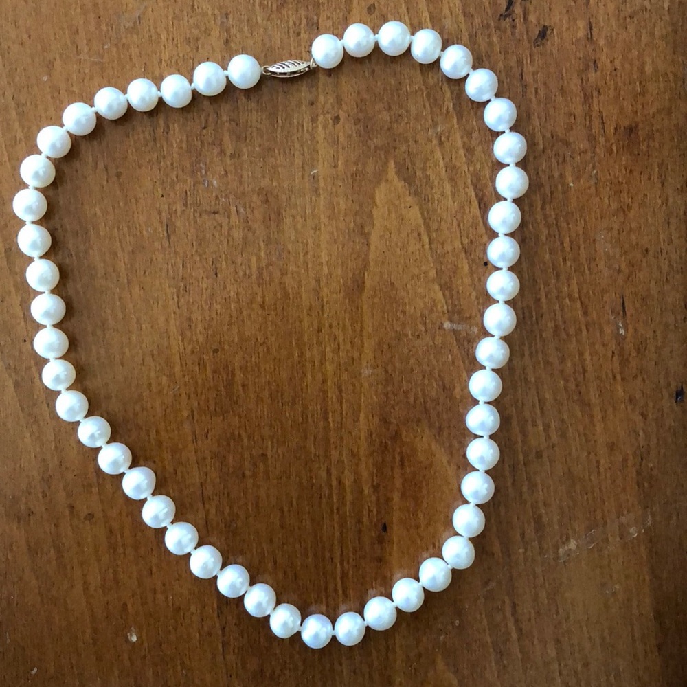 Pearl necklace